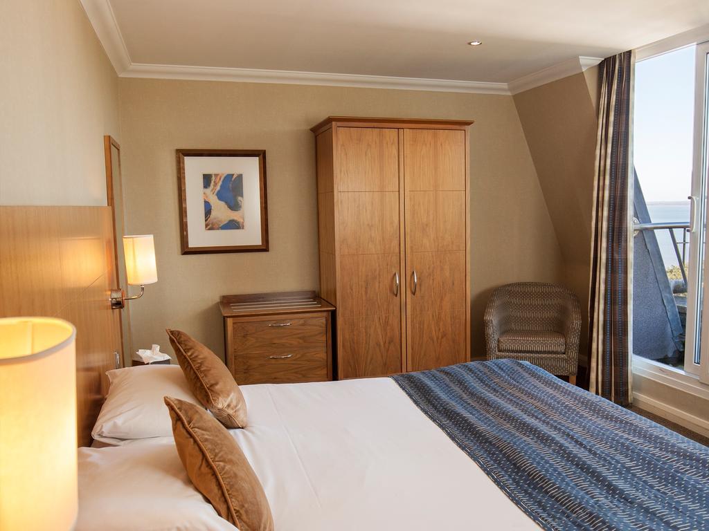 Harbour Heights Hotel Пул Екстер'єр фото