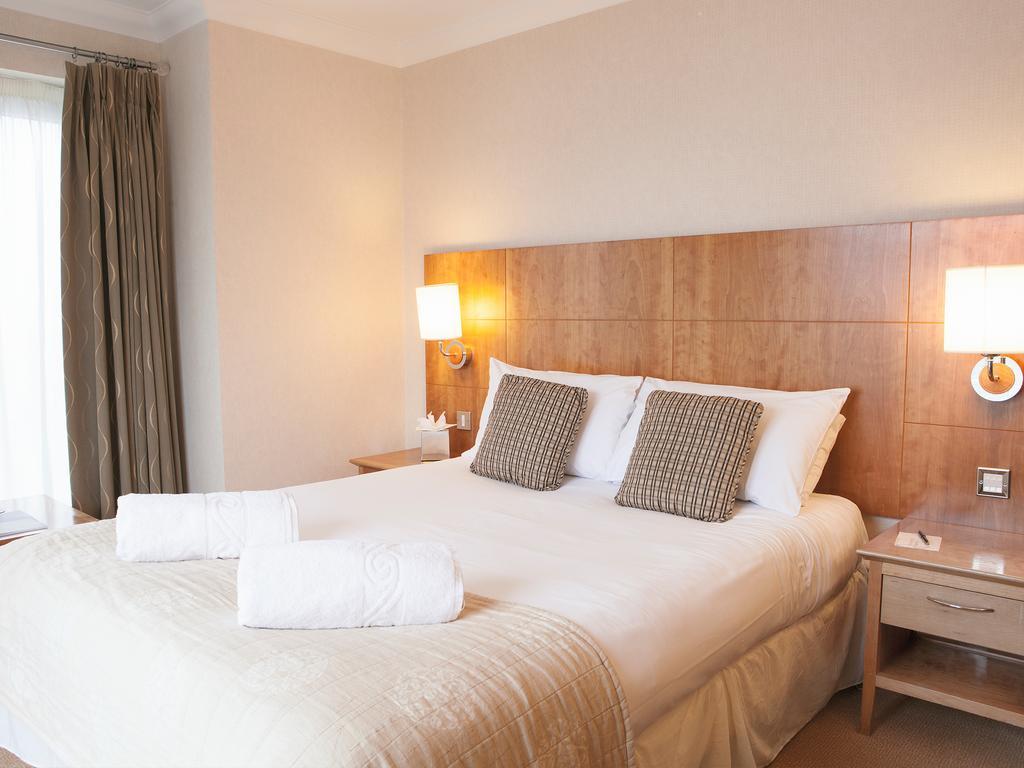 Harbour Heights Hotel Пул Екстер'єр фото